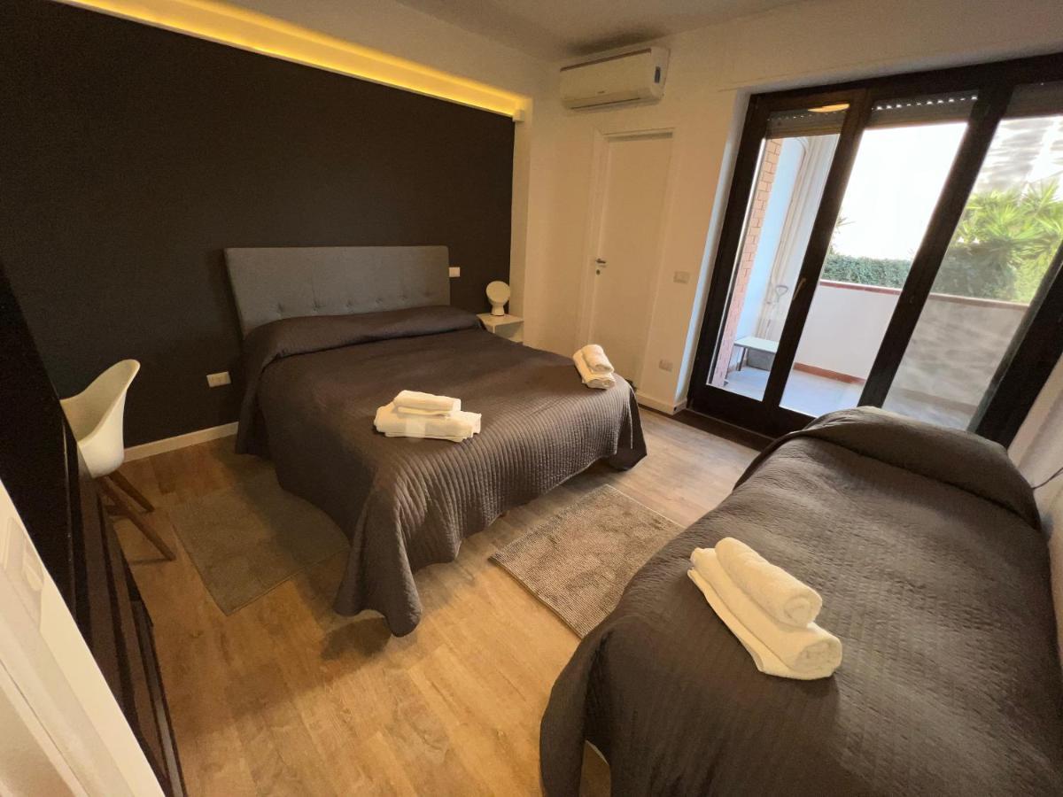 Domi Apartments Wellness Pompei Bagian luar foto