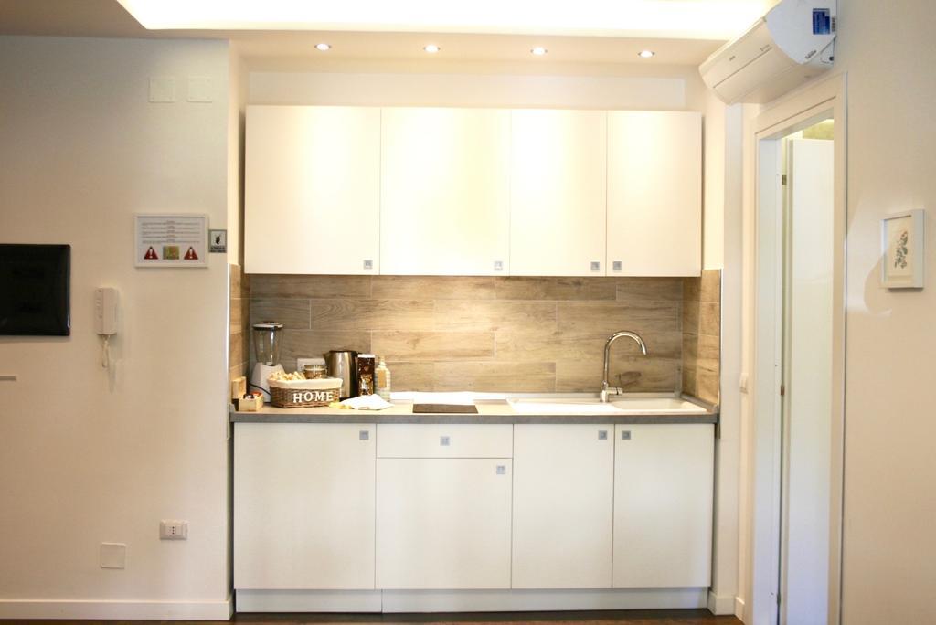 Domi Apartments Wellness Pompei Bagian luar foto