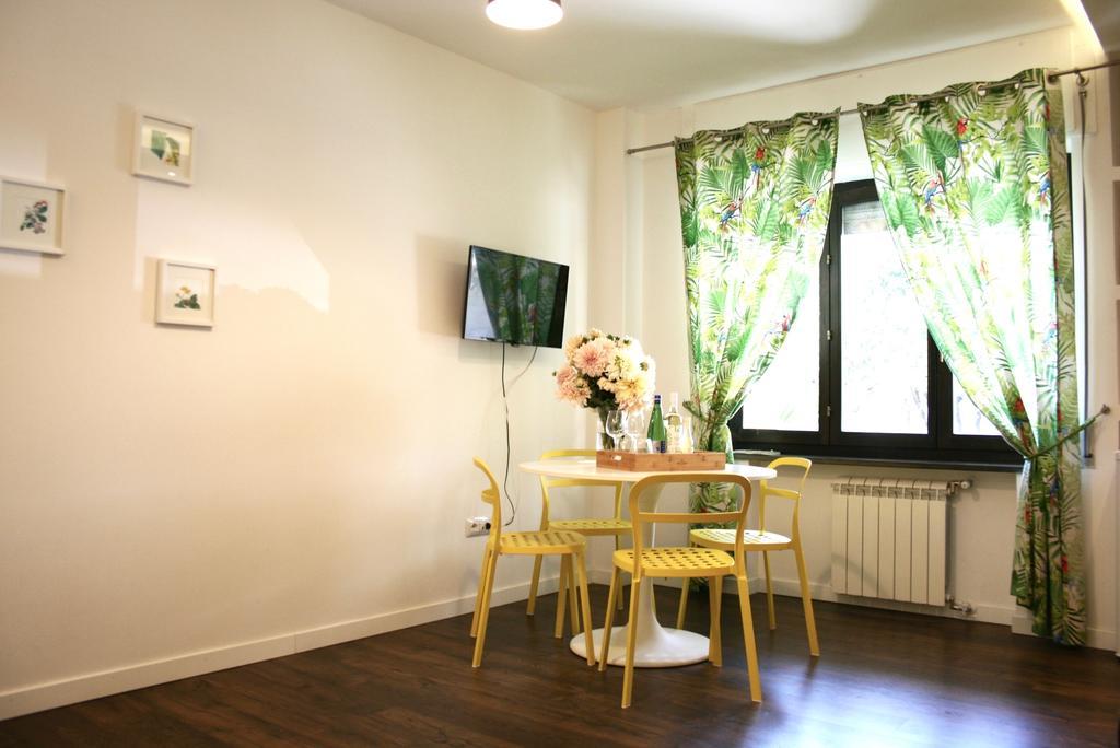Domi Apartments Wellness Pompei Bagian luar foto